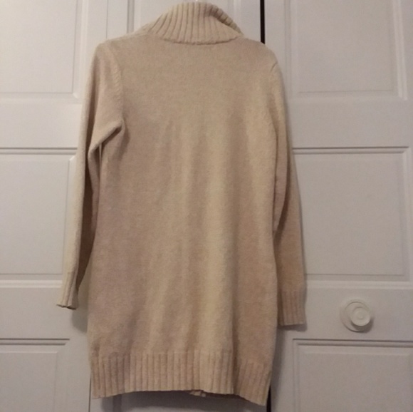 Cardigan - Picture 2 of 4